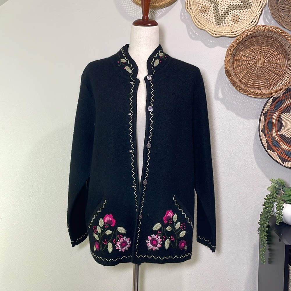 Stunning Wool Embroidered Floral Sweater Jacket Coat Cardigan Overlay SizeMedium - Picture 3 of 16